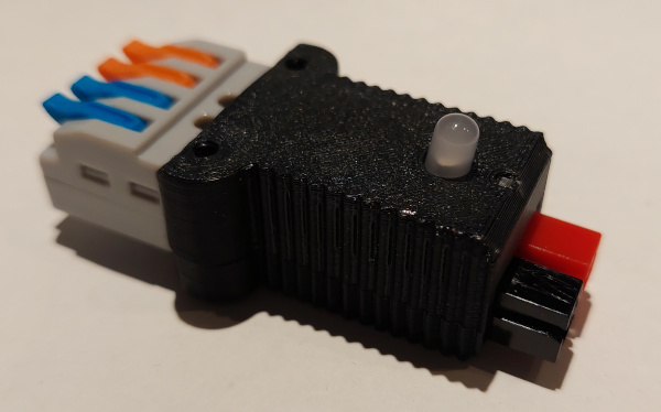 30-amp PowerPole to 2x4 lever-action connector with polarity LED
